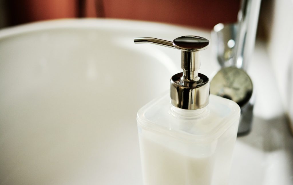 Higienização de banheiros: Como deixar seu banheiro limpo e sem bactérias
